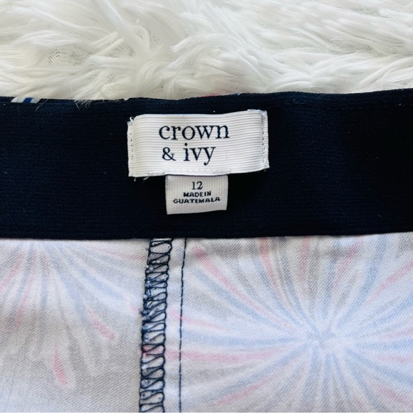 Crown & Ivy | NWOT✨ Firework Printed Patriotic Crochet Trim Skort - Picture 8 of 10